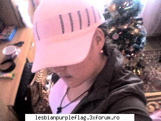 hey tuturor ..eu's andreia   :hi: să facem un salut de bun venit pe forum!