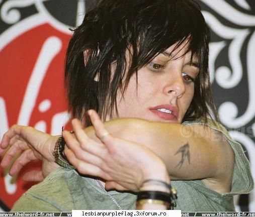 shane ...  ;)  :zzz: the l word - spune pe cine placi spun ce :))