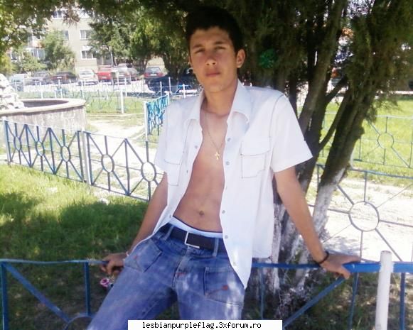 Ce faci �n momentul ăsta? - el mi-a spus sa intreb pe forum... :) pai atunci - Bine ai venit!
