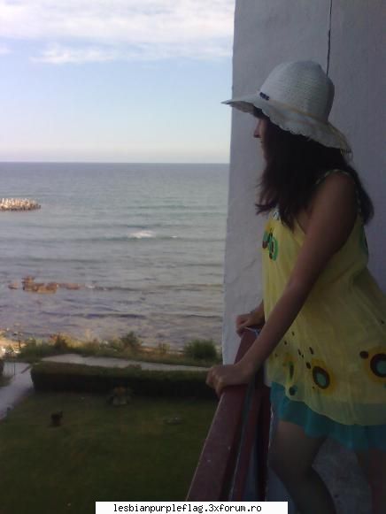 la mare  :rotfl: poze cu voi!