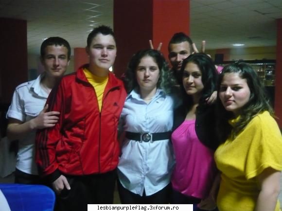 Poze cu voi! - Aseara..la un majorat :) - Bine ai venit!