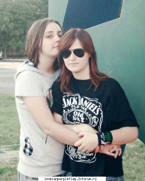 Poze cu voi! - de la stanga la dreapta si never2late - Bine ai venit!
