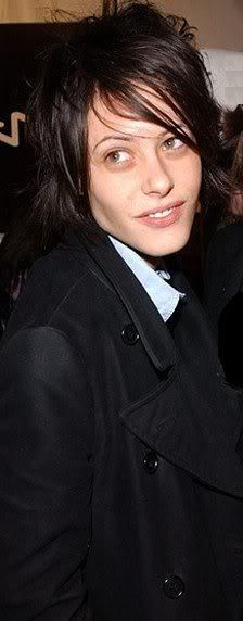 dar tot katherine le intrece pe toate :x vedete sexi